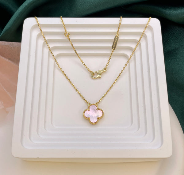 Clover necklace