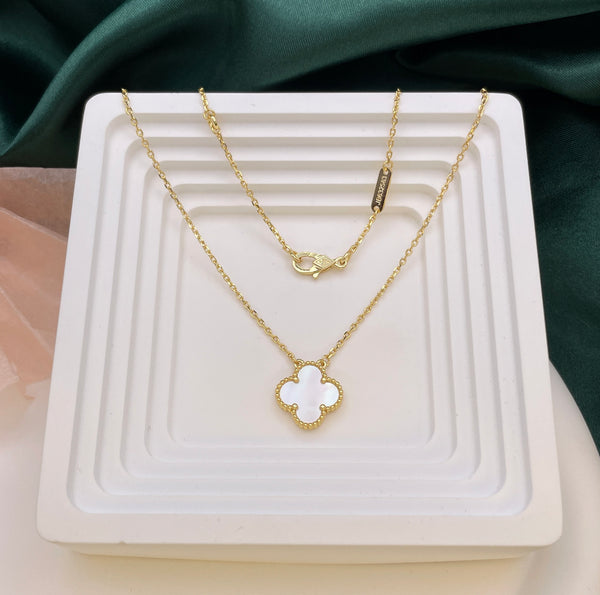 Clover necklace