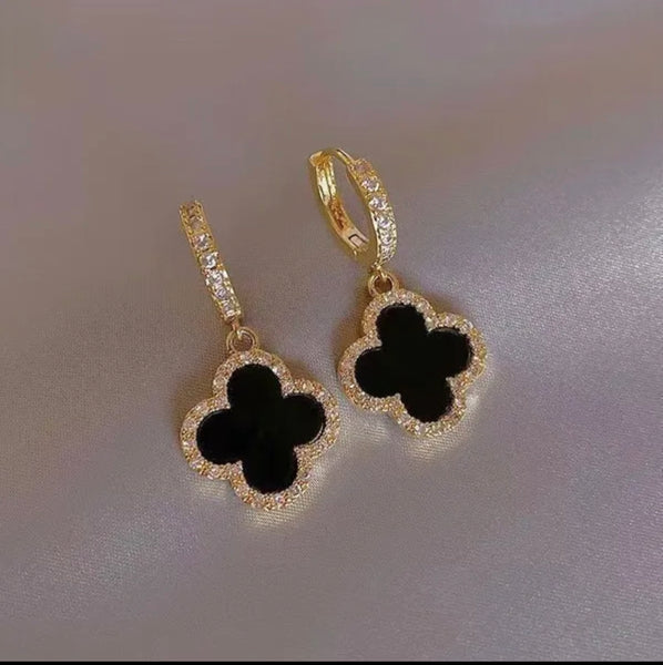 Clover earrings