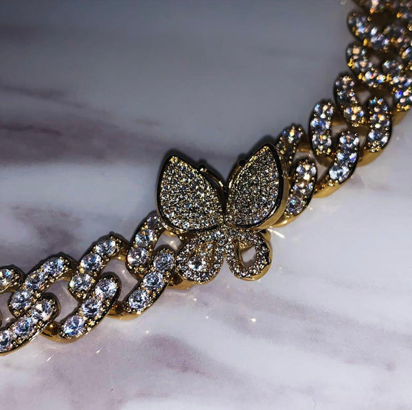 12 CUBAN BUTTERFLY CHOKER