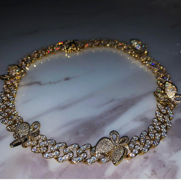 12 CUBAN BUTTERFLY CHOKER