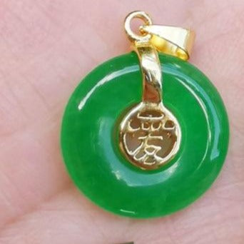 Green jades Chinese characters Donut "Love" Word Pendant  Best Gift