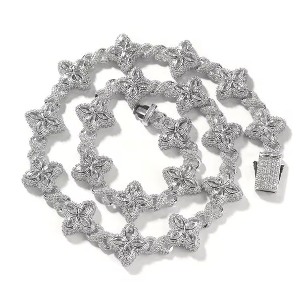Icy clover CZ Floral Inifinity Chain