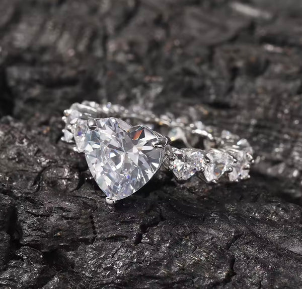 Icy Heart  ring ,heart CZ Ring , luxury ring , Full Cubic Zircon Paved Copper Big Heart Ring Iced Out Bling Hip Hop Fashio - Lavishluxxshop