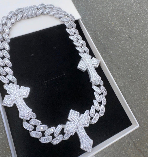 3 cross Cuban necklace