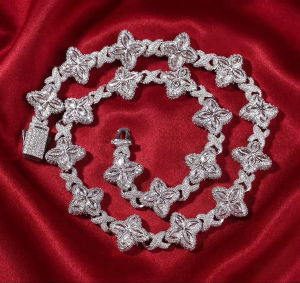 Icy clover CZ Floral Inifinity Chain
