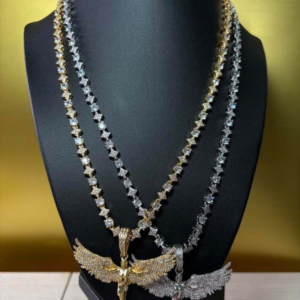 Angel Wing Pendant With 20 1484
